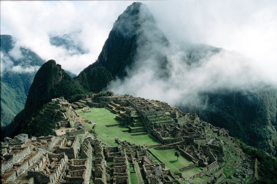 Complejo de ruinas de Machu Picchu en Perú.